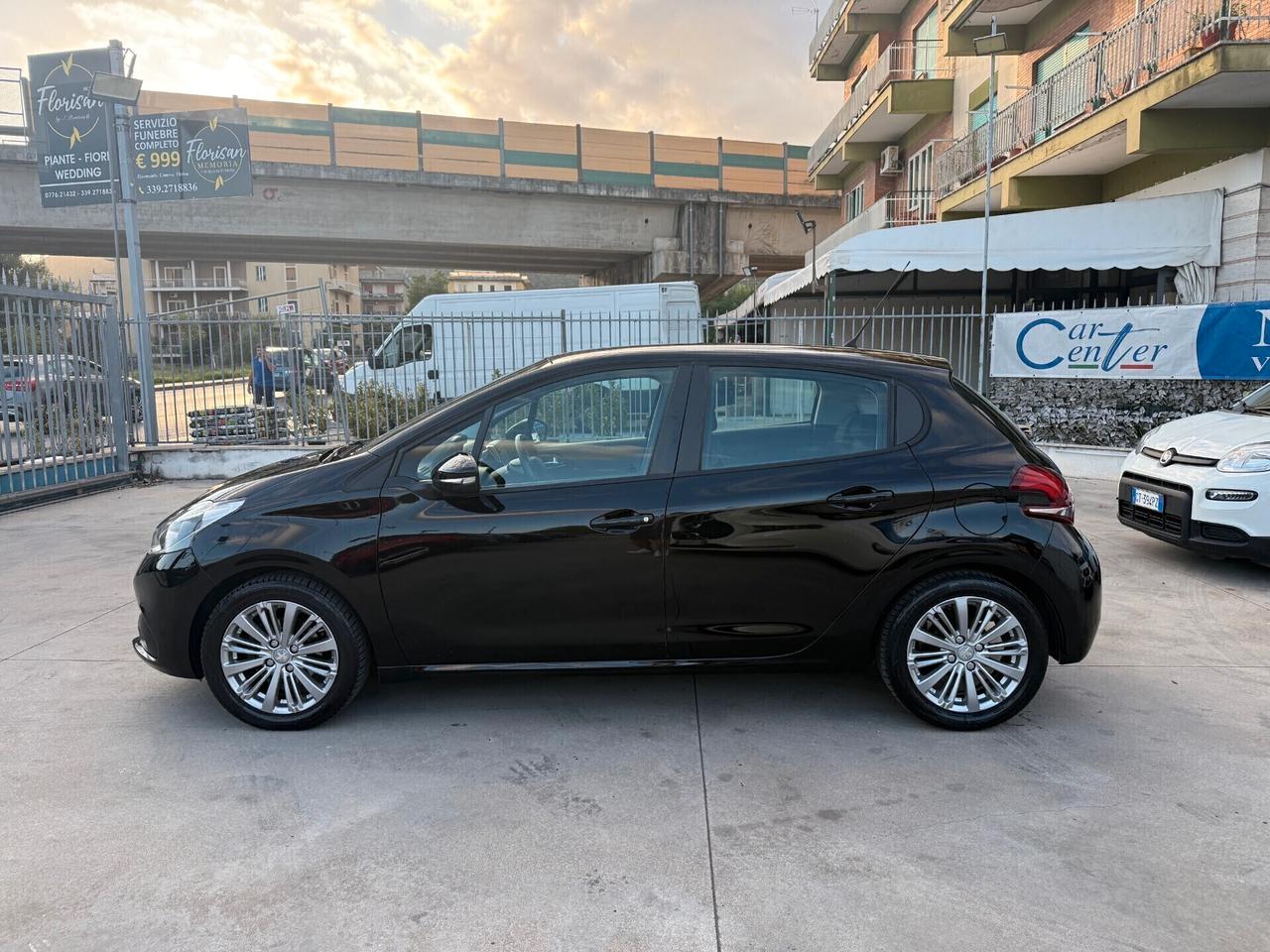 208 5P 1.2 BENZINA 82CV 10/2017 SOLI 92.500KM-OK NEOP.