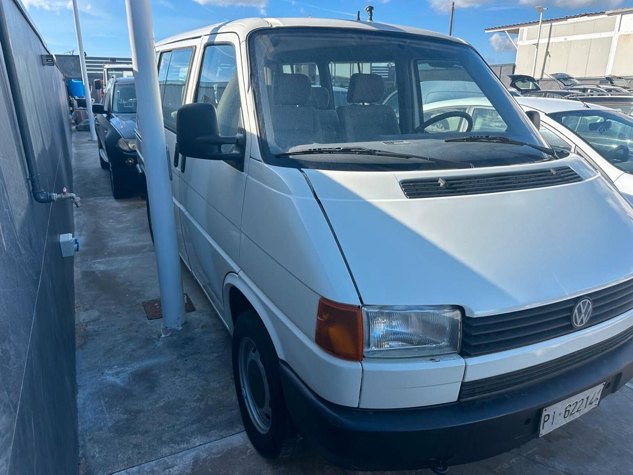Volkswagen caravelle 9 posti