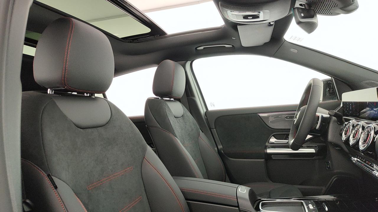 Mercedes-Benz GLA 200 d Automatic 4MATIC