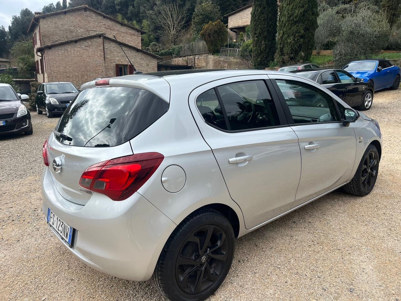 Opel Corsa 1.4 Benzina/GPL - Neopatentati