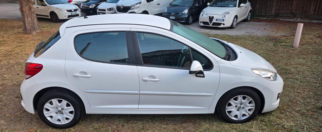 Peugeot 207 Plus 1.4 8V 75CV 5p. ECO GPL