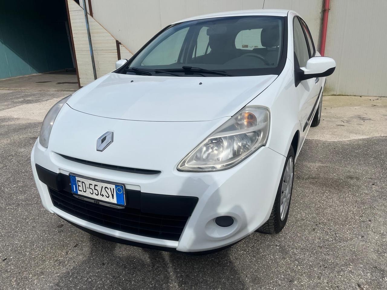 Renault clio 5P-1.2 gpl - km 130000-11/2010
