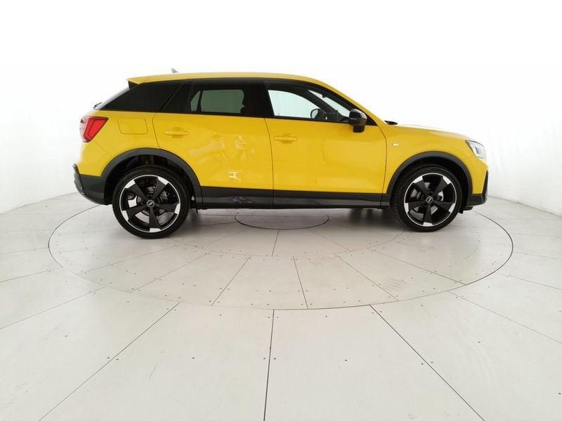 Audi Q2 35 1.5 tfsi Identity Black s-tronic