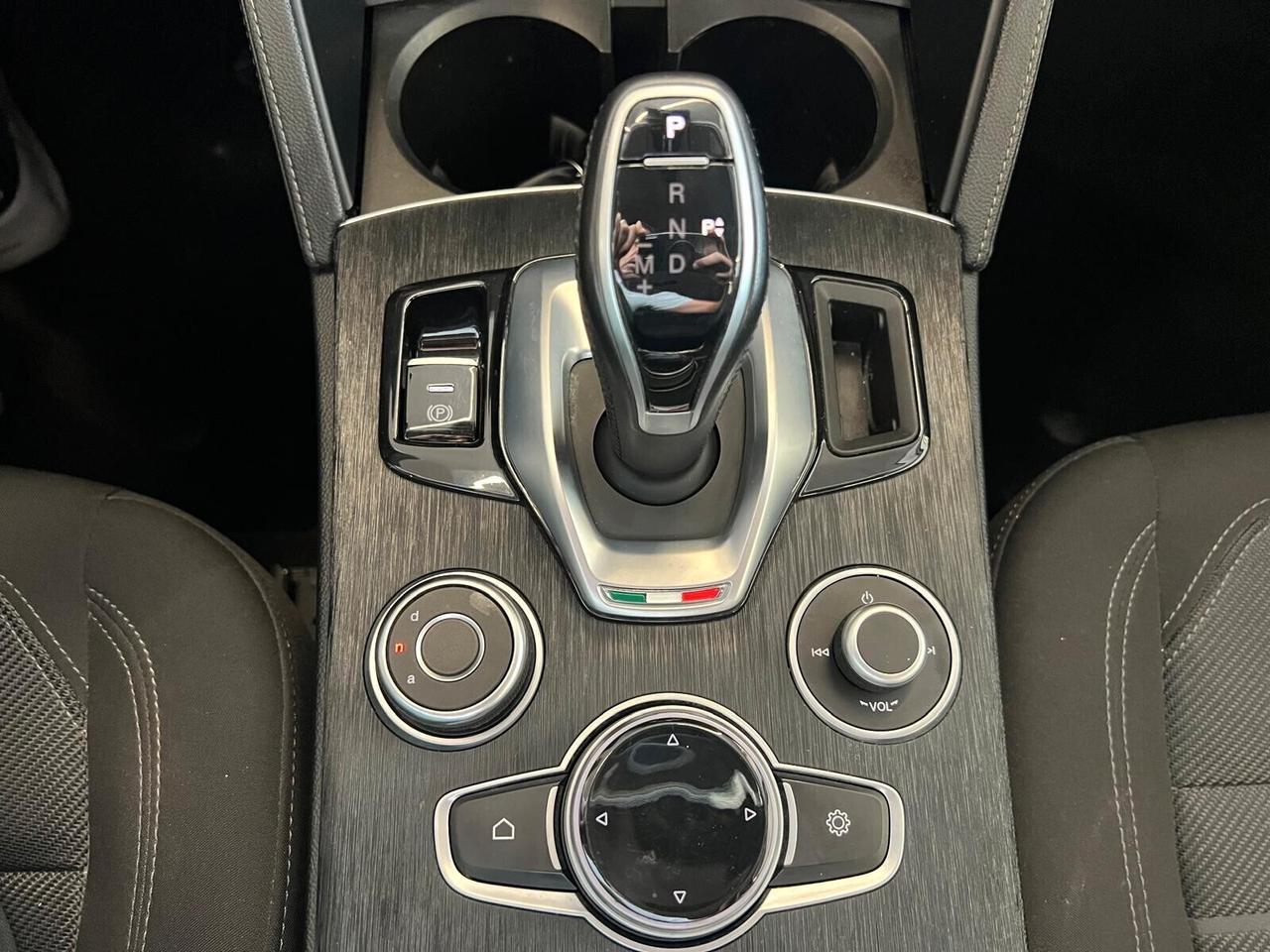 Alfa Romeo Stelvio 2.2 160CV AT8 SUPER*NO VINCOLI FINANZ*LED-NAV-PDC*AZIENDALE CRONO TAGL