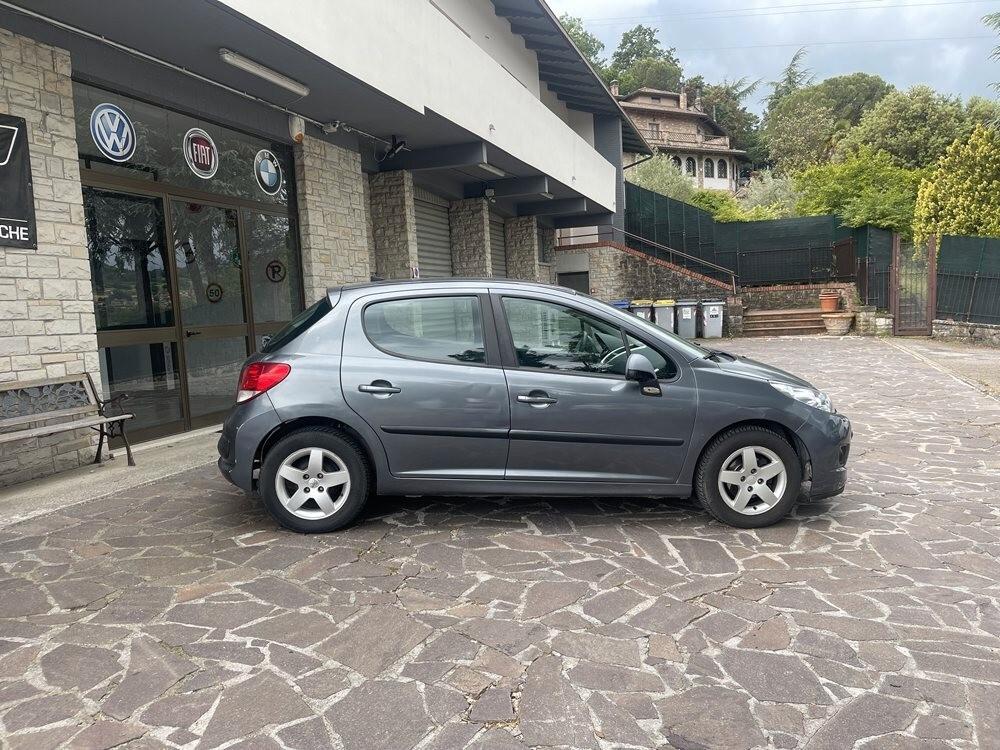 Peugeot 207 1.4 HDi 70CV FAP 5p. XS NEO PATENTATI