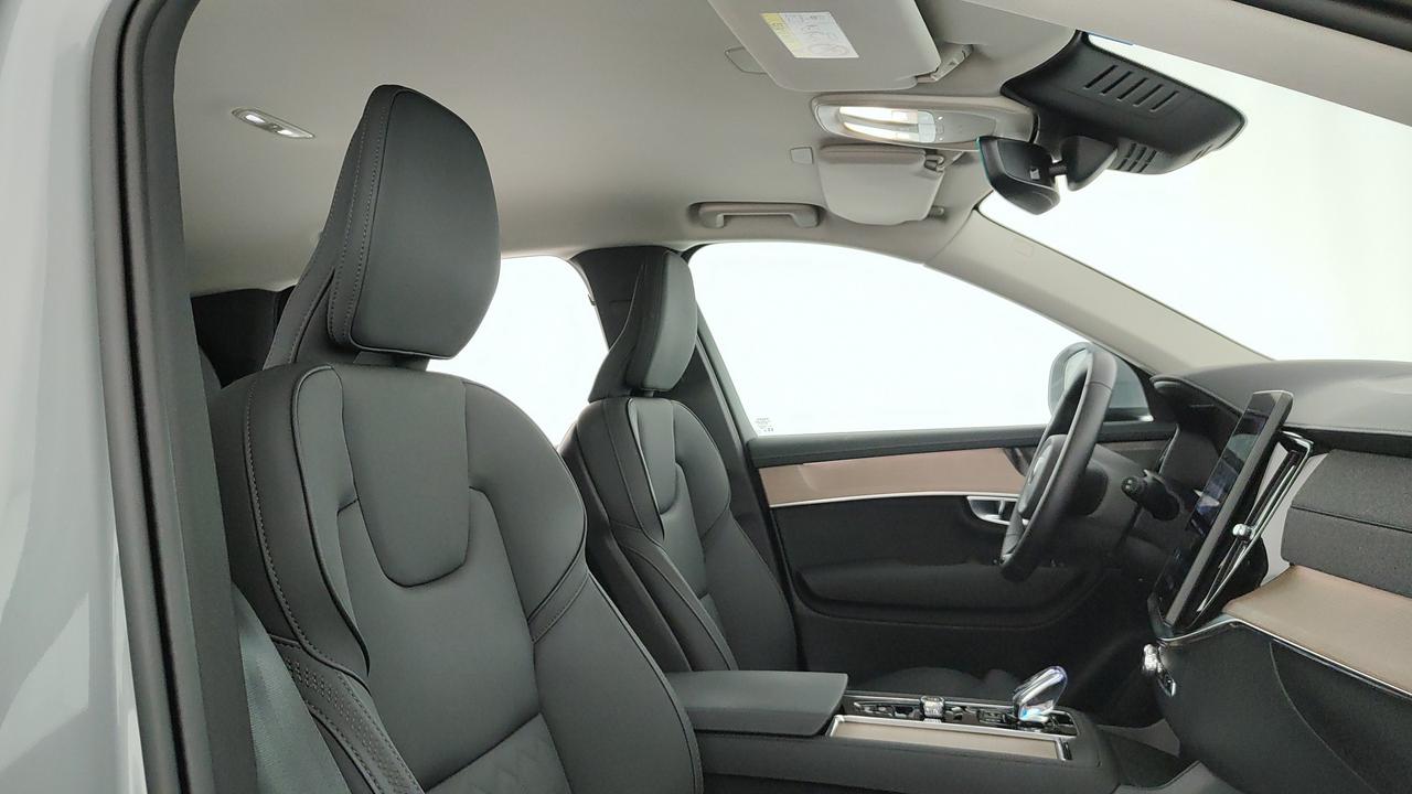 VOLVO XC90 2.0 b5 Plus Bright awd 7p.ti auto