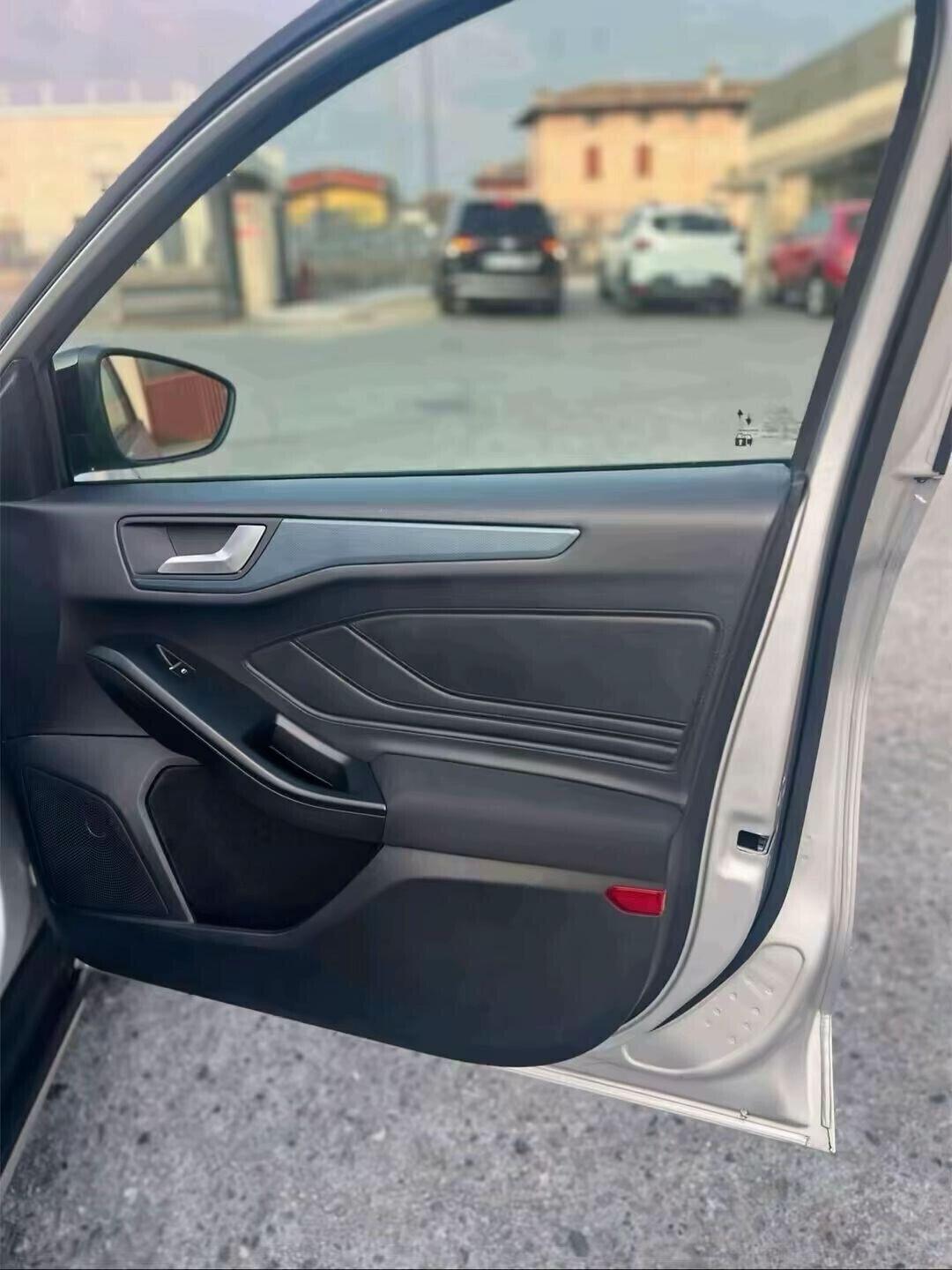 Ford Focus 1.5 EcoBlue 120 CV automatico SW Business