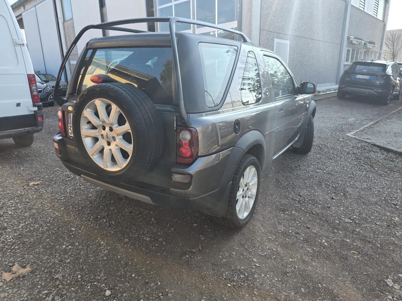 Land Rover Freelander -