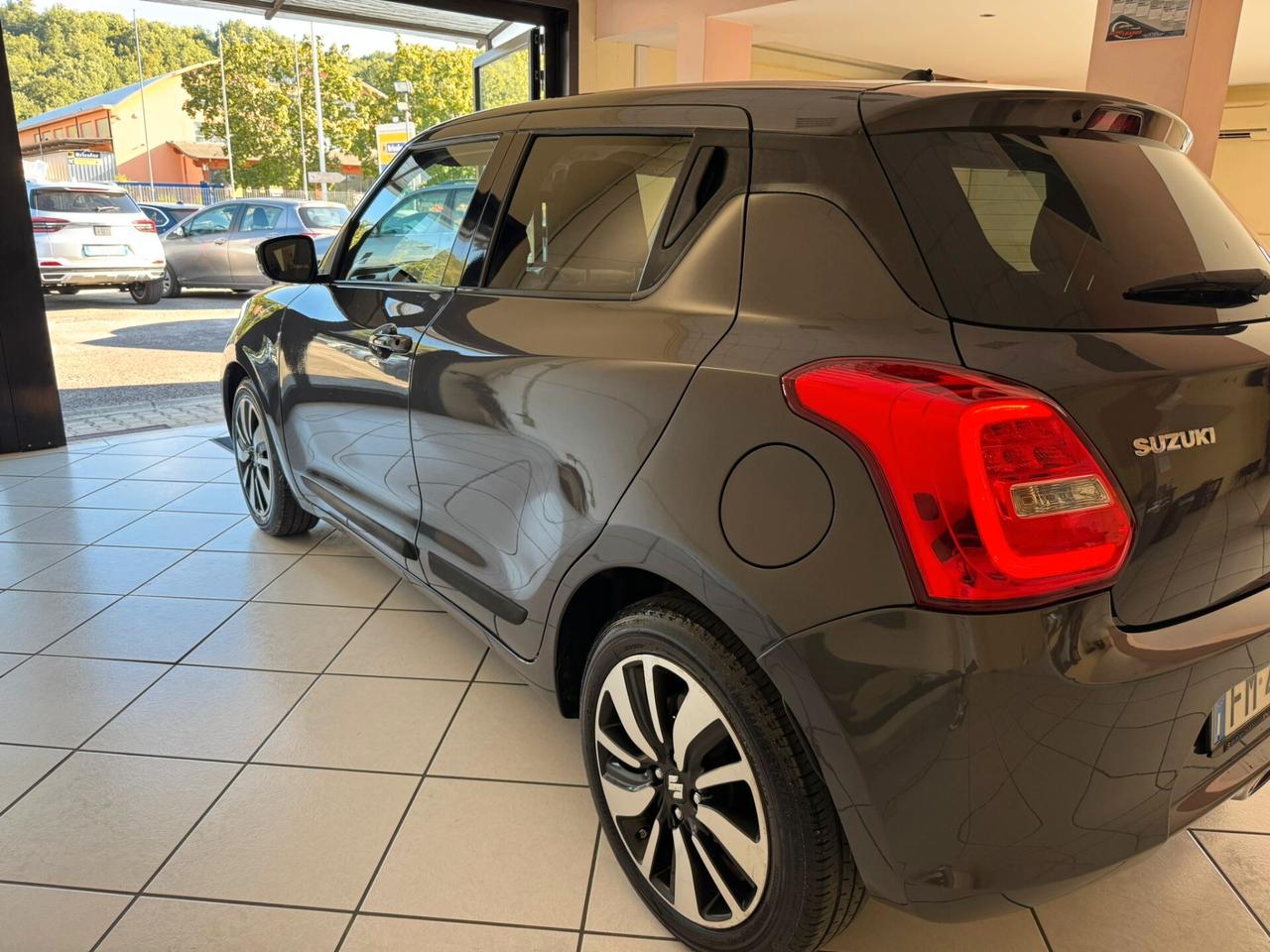 Suzuki Swift 1.2 Hybrid Top