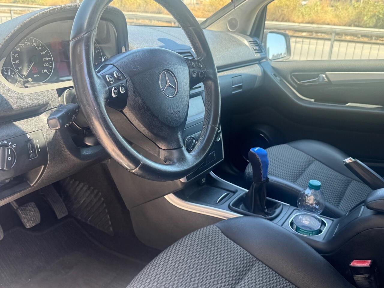 Mercedes-benz A 160 Avantgarde 2010 ok neopatentati