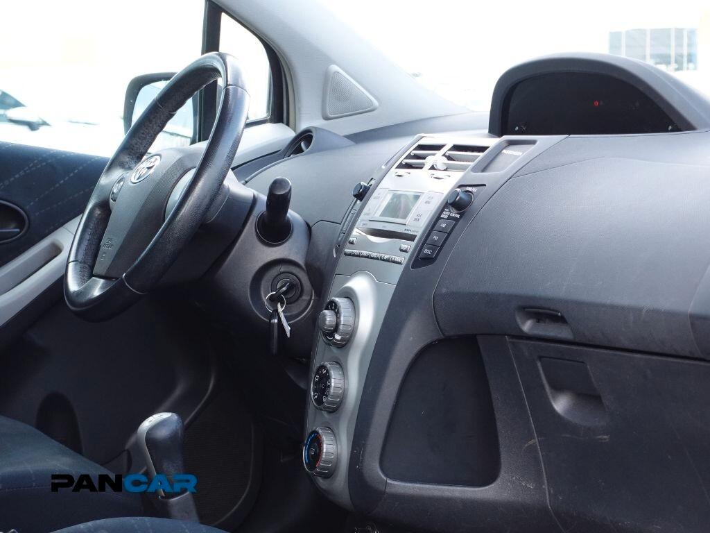 Toyota Yaris 1.0 5 porte Sol