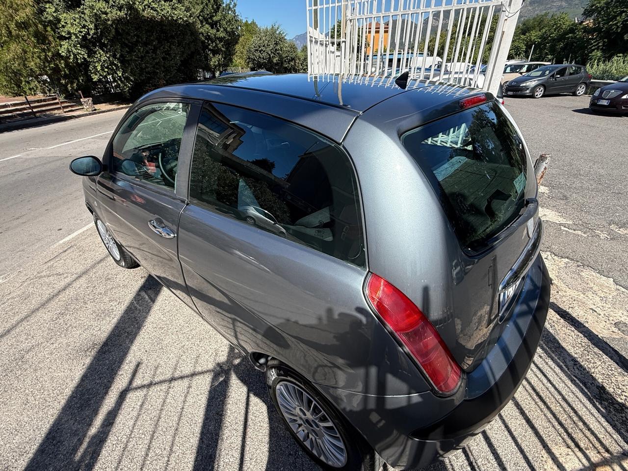 Lancia Ypsilon 1.2 Oro
