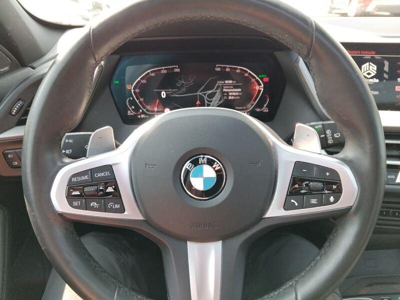 BMW Serie 1 F40 118d Msport
