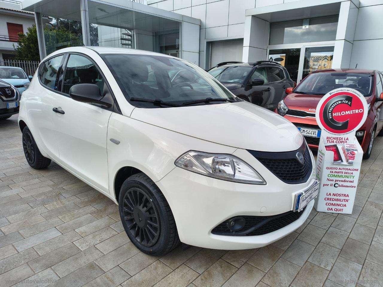 LANCIA Ypsilon 1.2 69 CV 5p. S&S Elefantino Blu