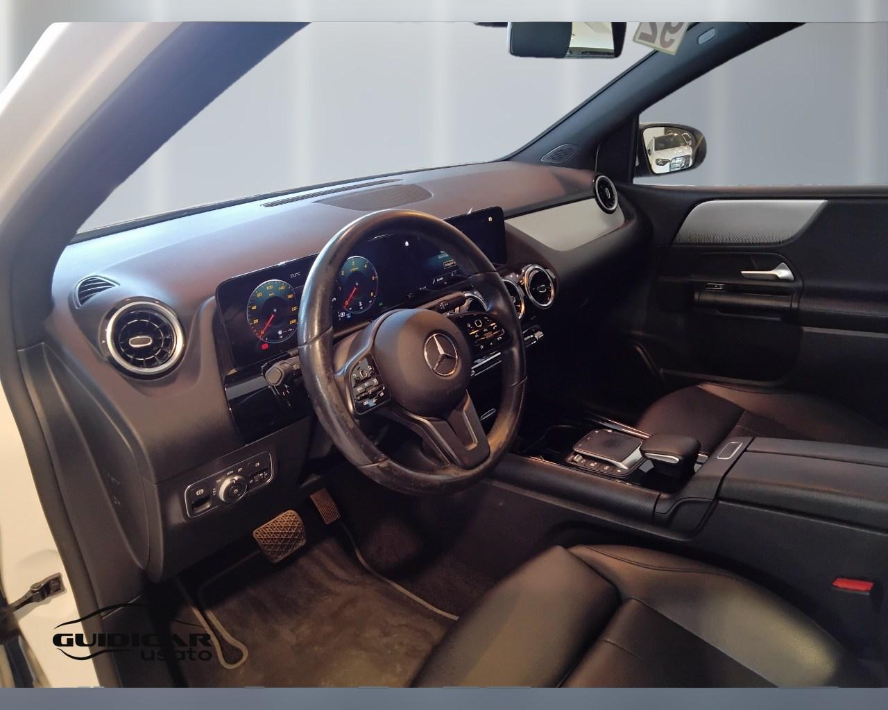 Mercedes-Benz Classe B - W247 2018 - B 180 d Sport Plus auto