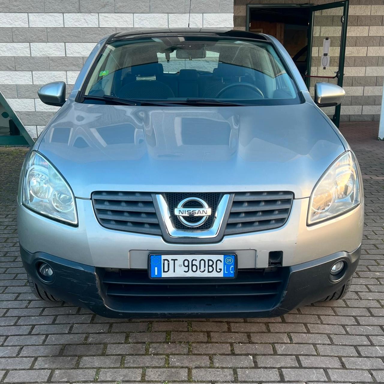 Nissan Qashqai 2.0 dCi DPF 4WD Tekna