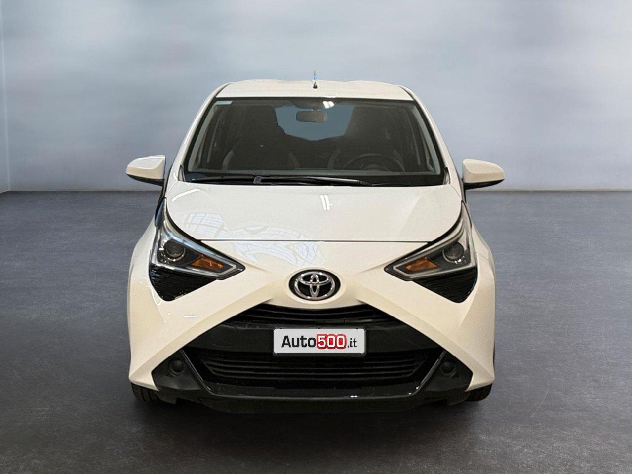 Toyota Aygo 5 Porte Aygo 5p 1.0 x-business m-mt 72cv