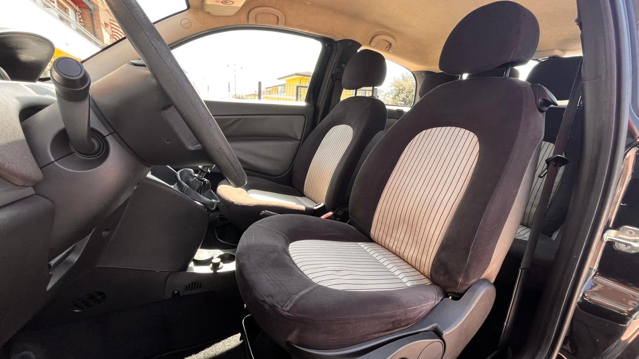 Lancia Ypsilon 1.2 Oro Plus