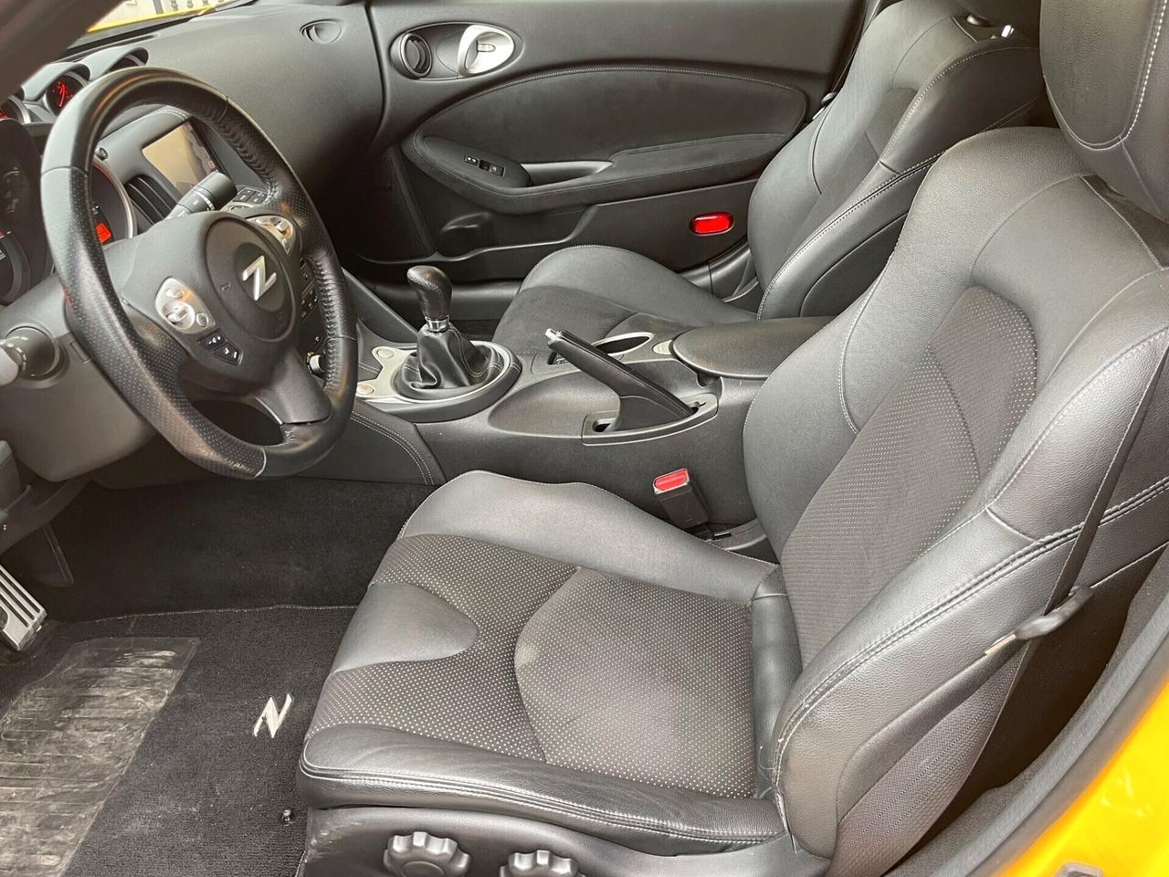 Nissan 370Z Coupé 3.7 V6 Lev 2
