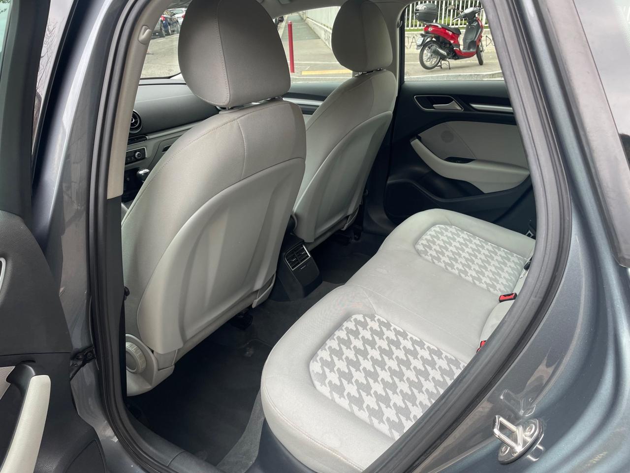 Audi A3 1.2 TFSI 110 CV Ambition/1PROP/GARANZIA