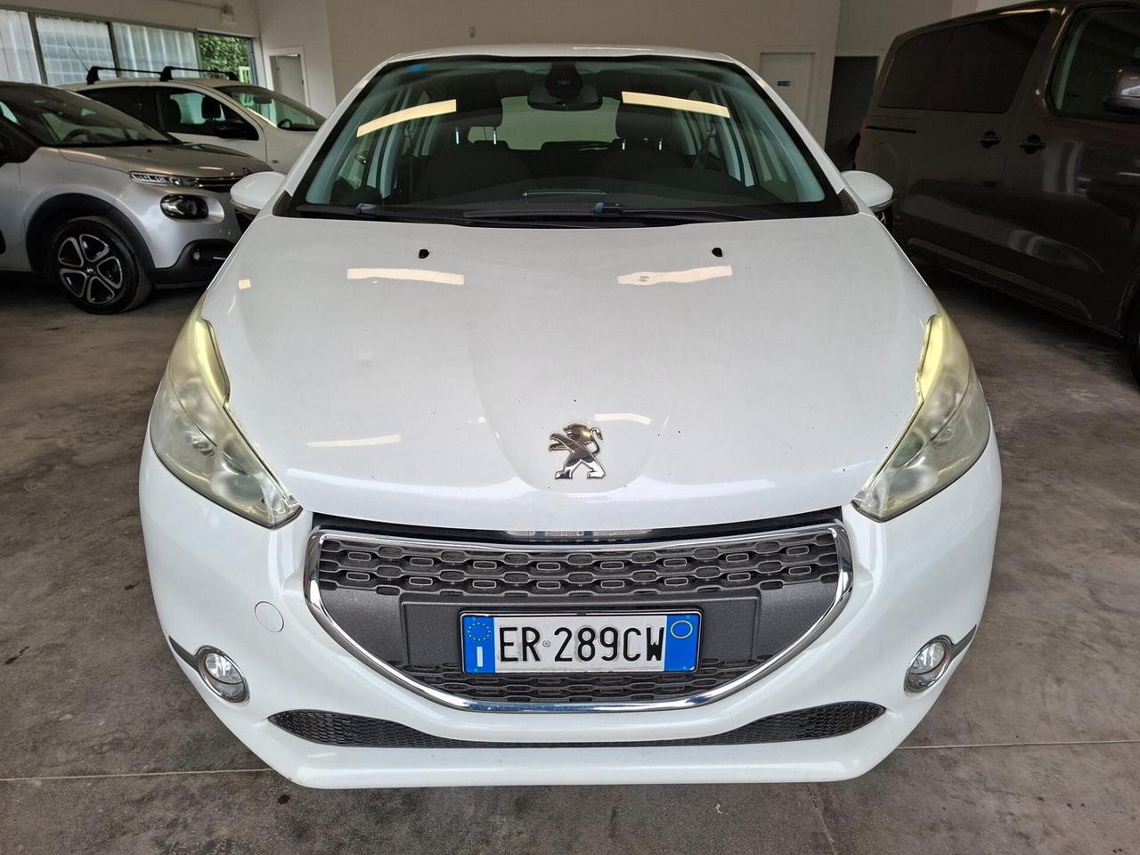 Peugeot 208 1.6 HDI DA NEOPATENTATI / EURO 5B