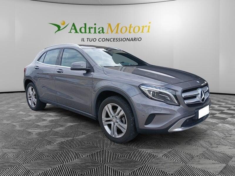 Mercedes-Benz GLA GLA 200 Premium auto