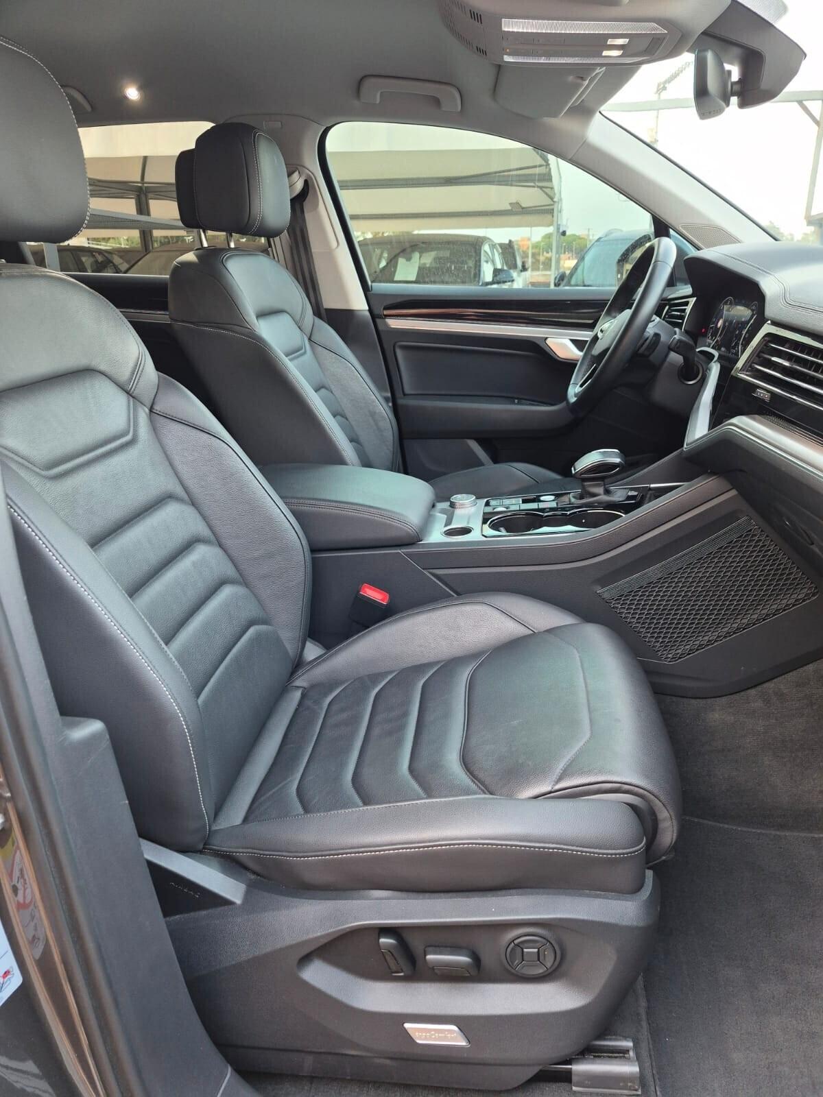 Volkswagen Touareg 3.0 V6 TDI 286 CV SCR Elegance