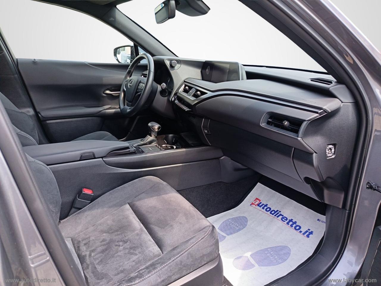 LEXUS UX Hybrid Business