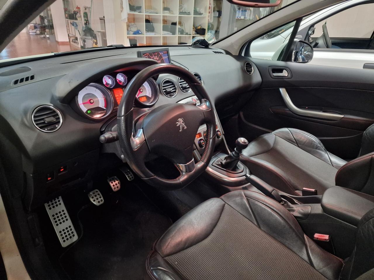 Peugeot 308 1.6 8V e-HDi 112CV Stop&Start 5p. Business