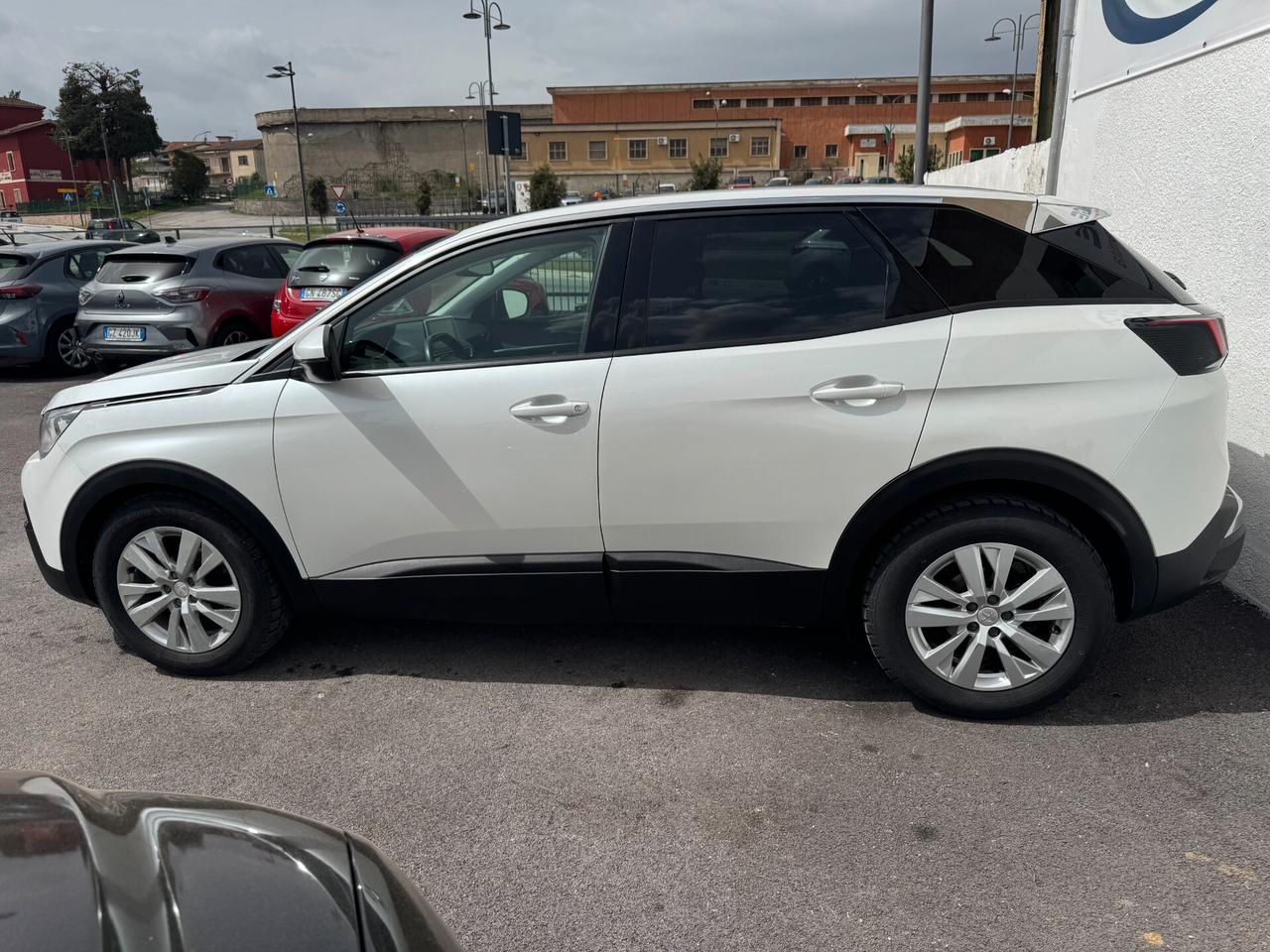 Peugeot 3008 BlueHDi 120 S&S EAT6 Business