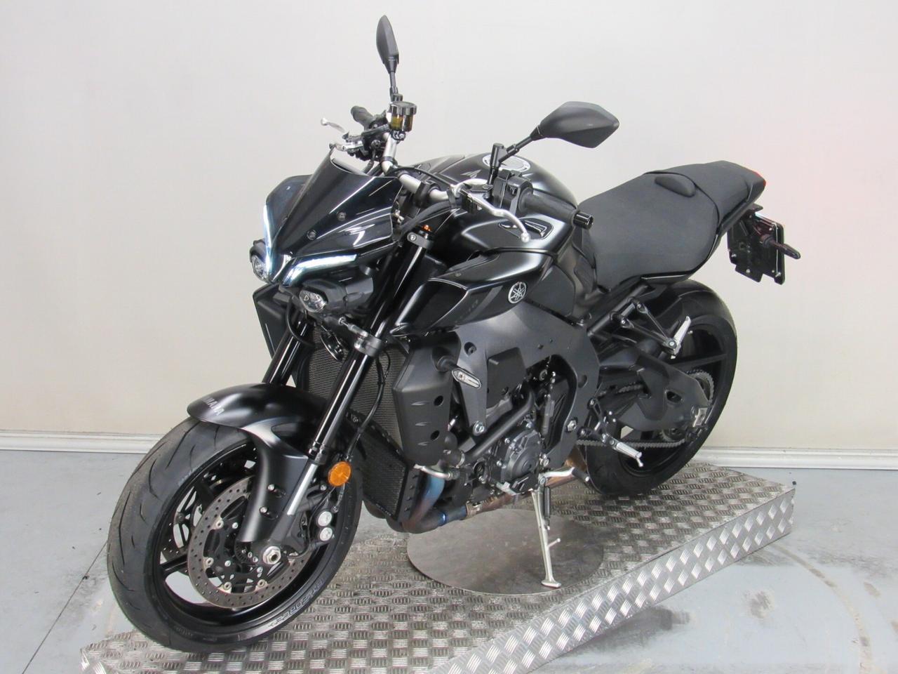 Yamaha MT-10 ABS TECH BLACK