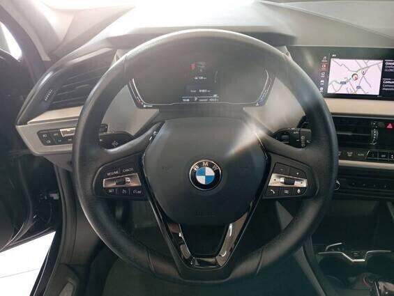 Bmw 116 116d 5p. Advantage
