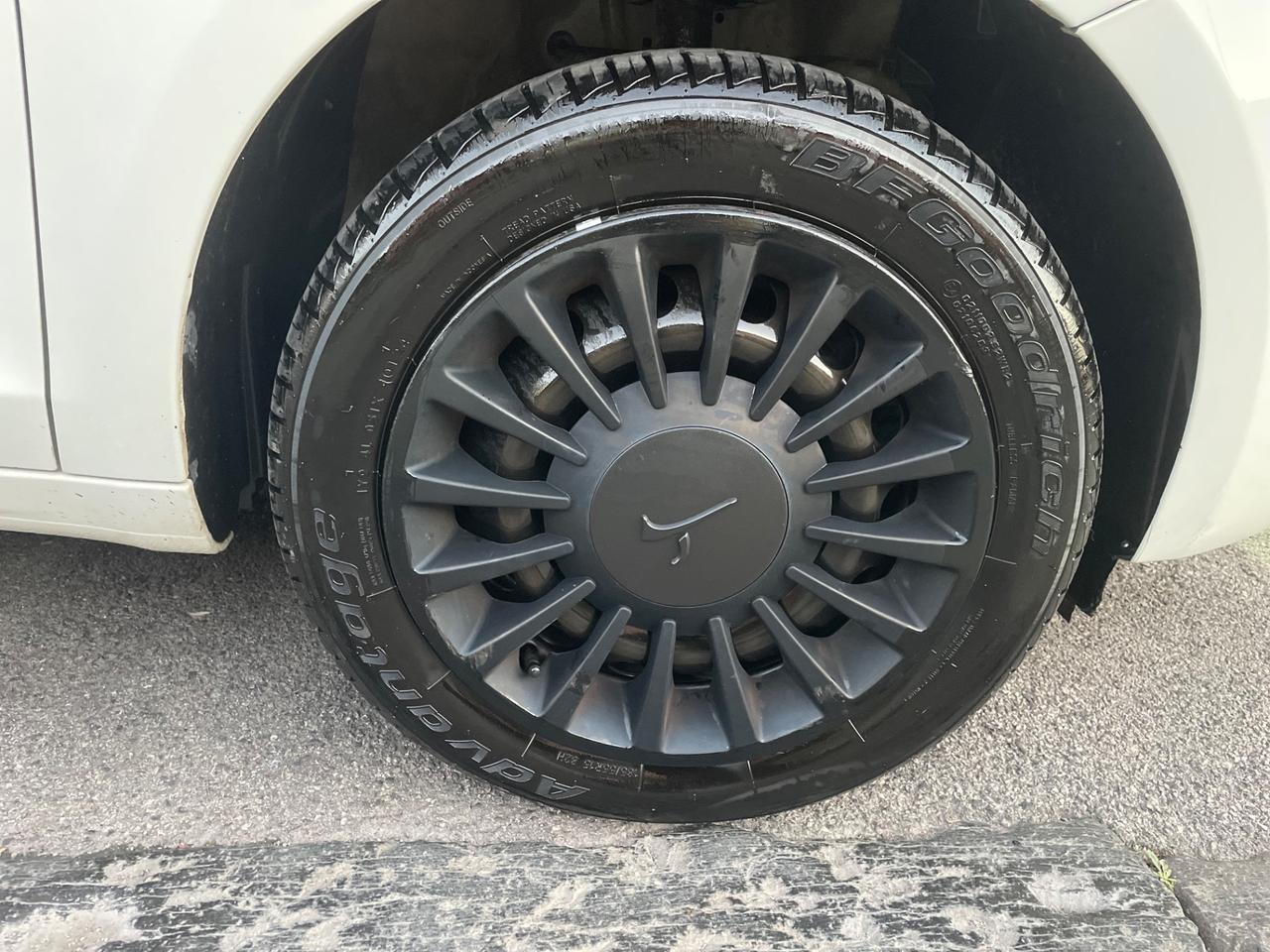 Lancia Ypsilon 1.2 69 CV 5 porte S&S Elefantino Blu ITALIA