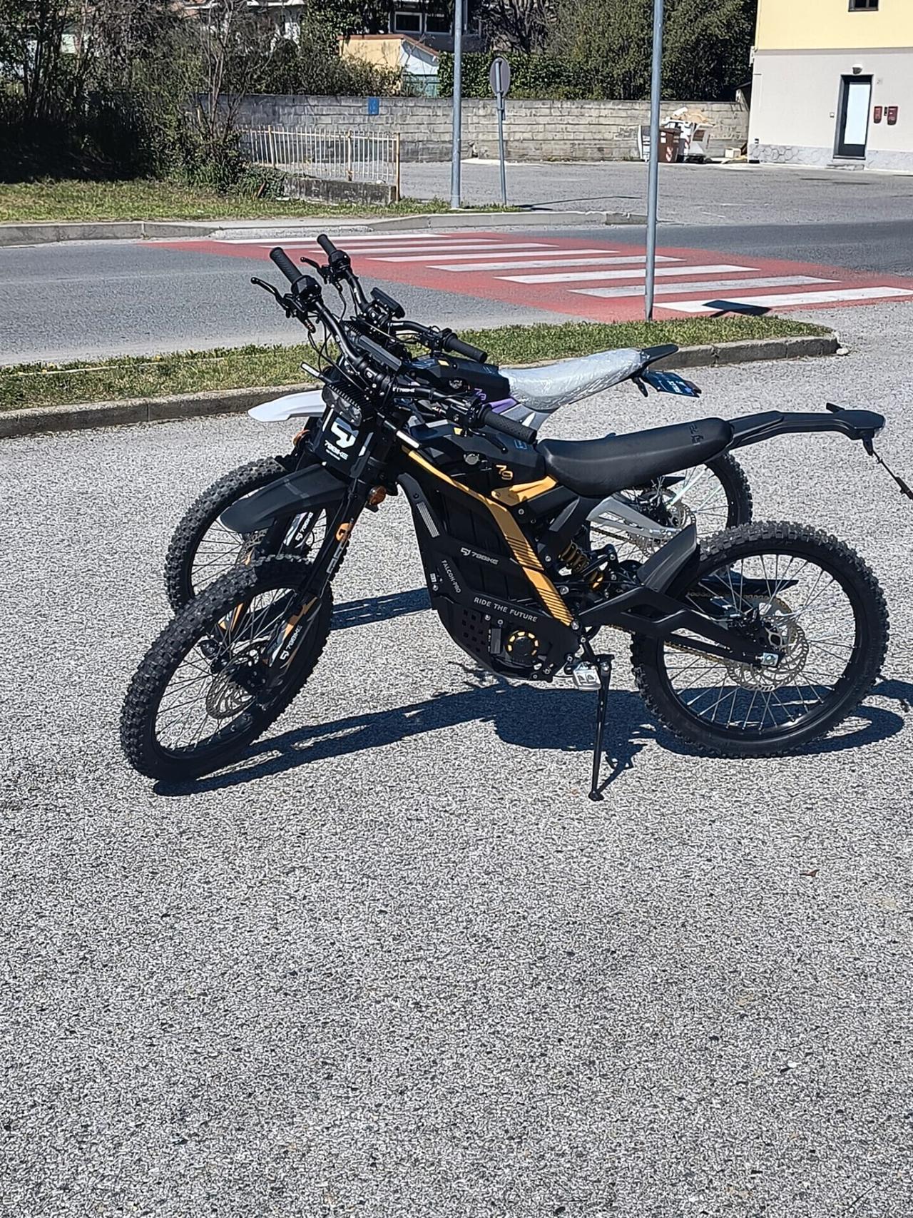 MOTO ELETTRICA FALCON PRO 79bike