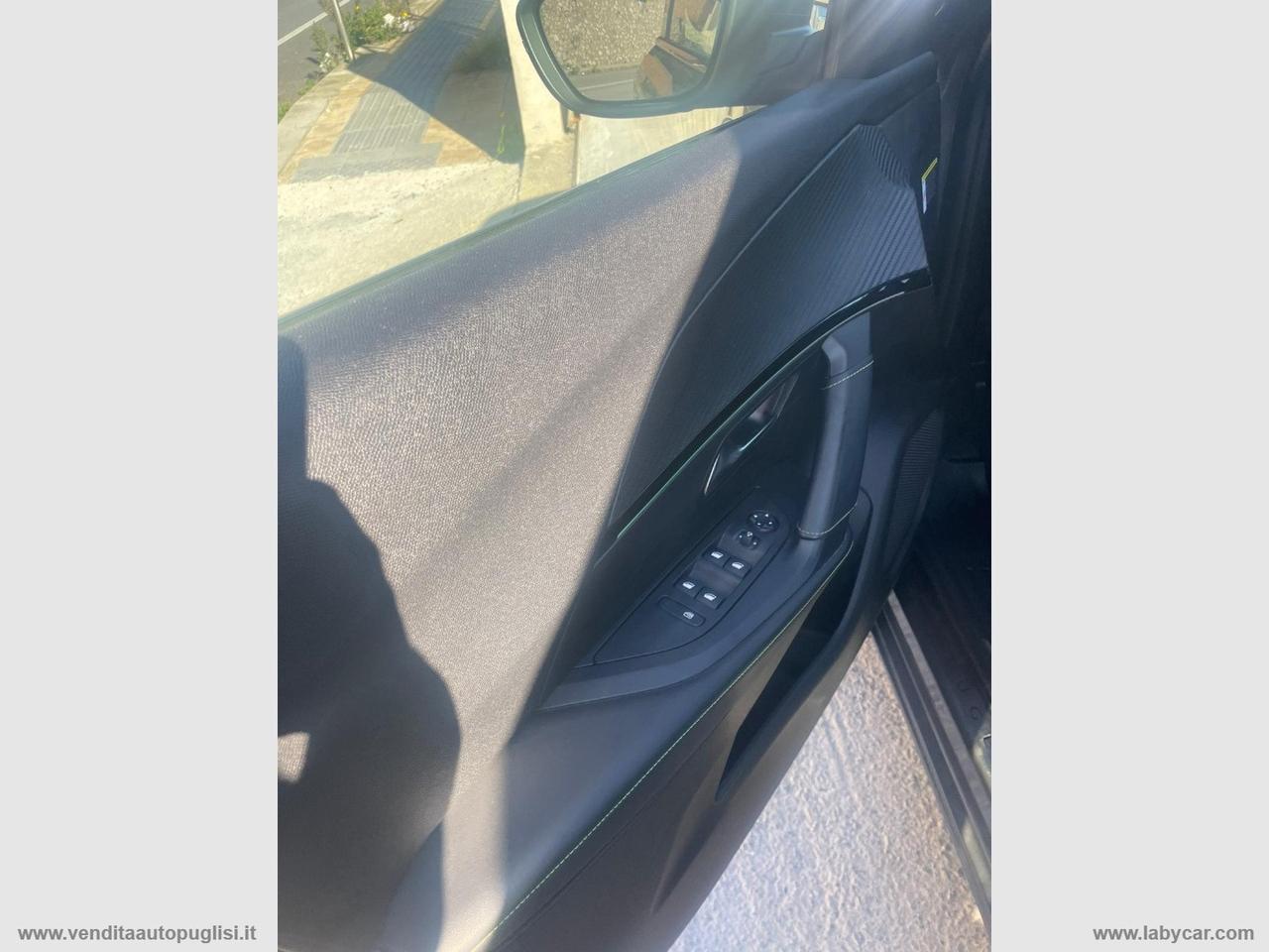 PEUGEOT 2008 PureTech 130 S&S Allure