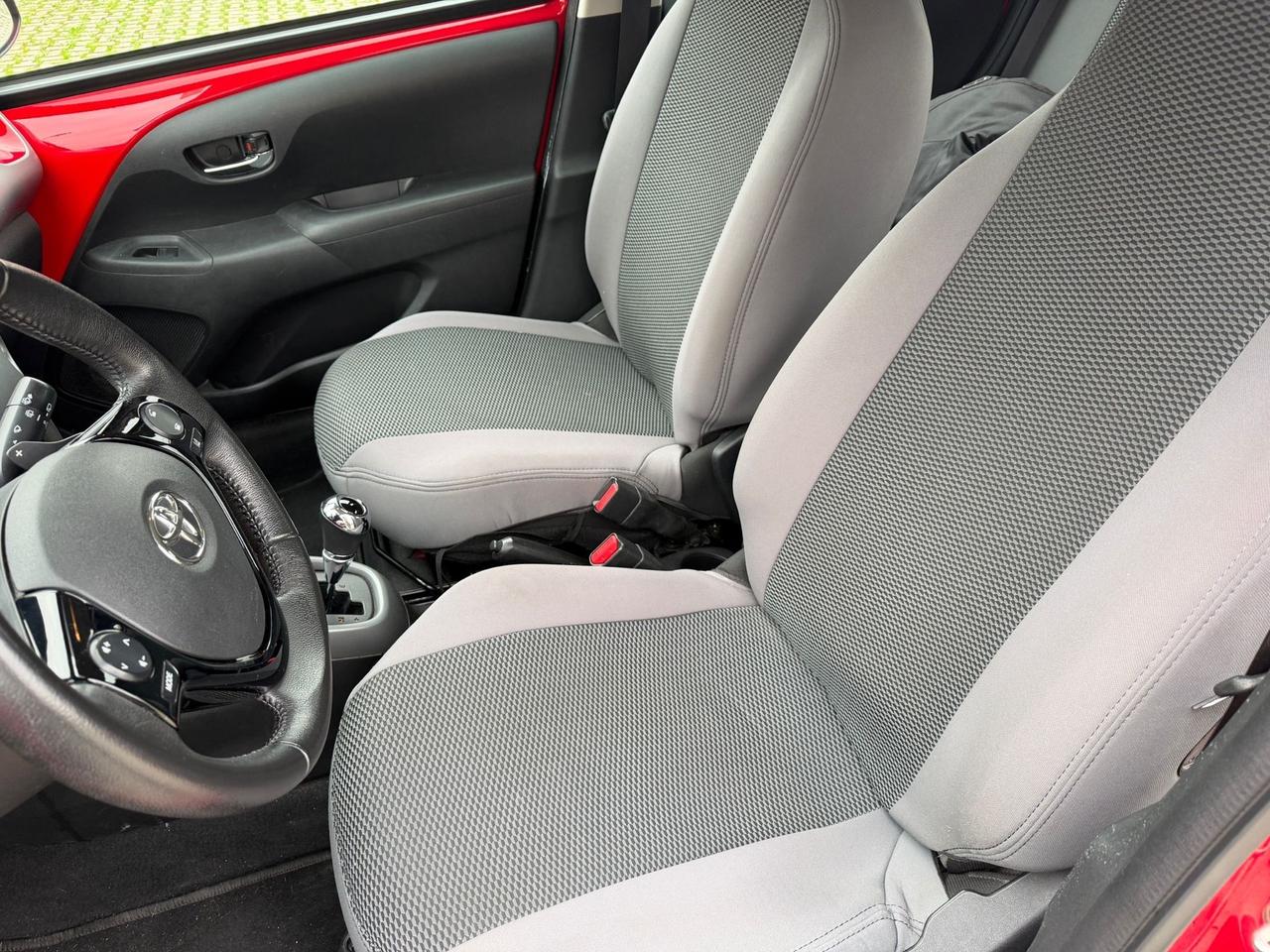 Toyota Aygo 1.0 AUTOMATICA 72 CV 5 porte x-play MMT