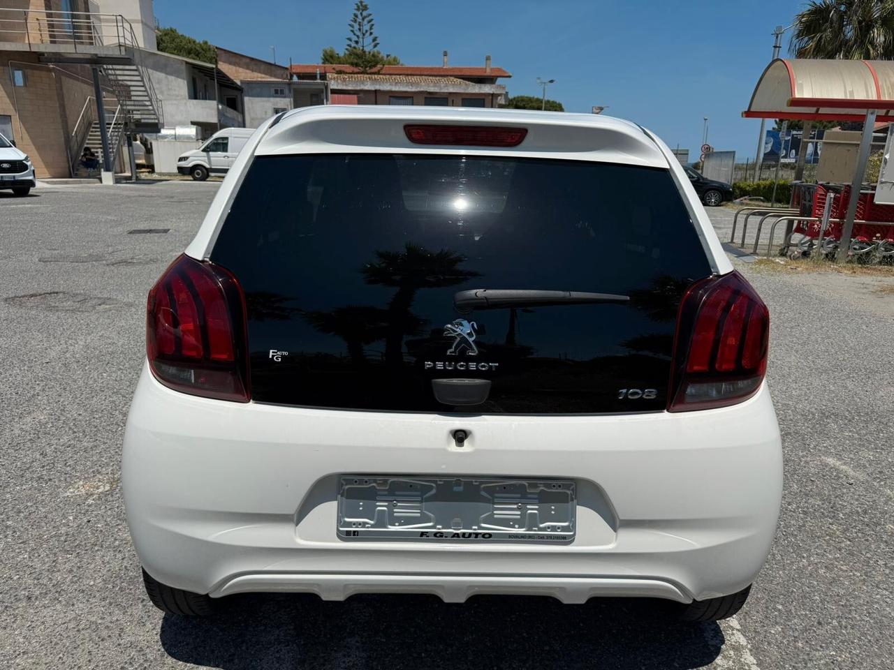 Peugeot 108 PureTech 82 5 porte Allure TOP! Cabrio