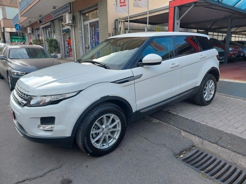 Land Rover Range Rover Evoque 2.2 TD4 150 CV 5p. Pure