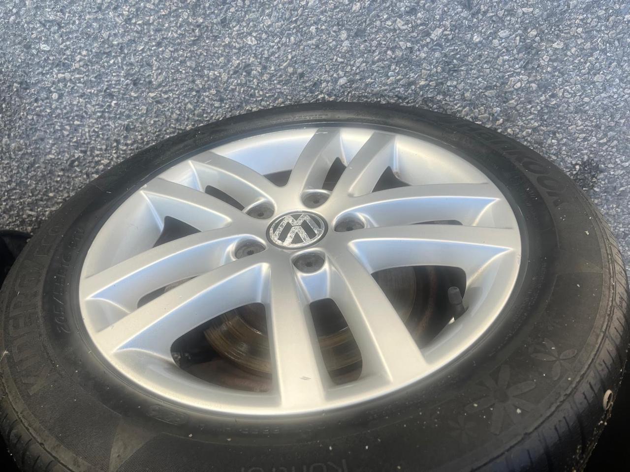 Volkswagen golf 5p-1.6 gpl - high Line-2010