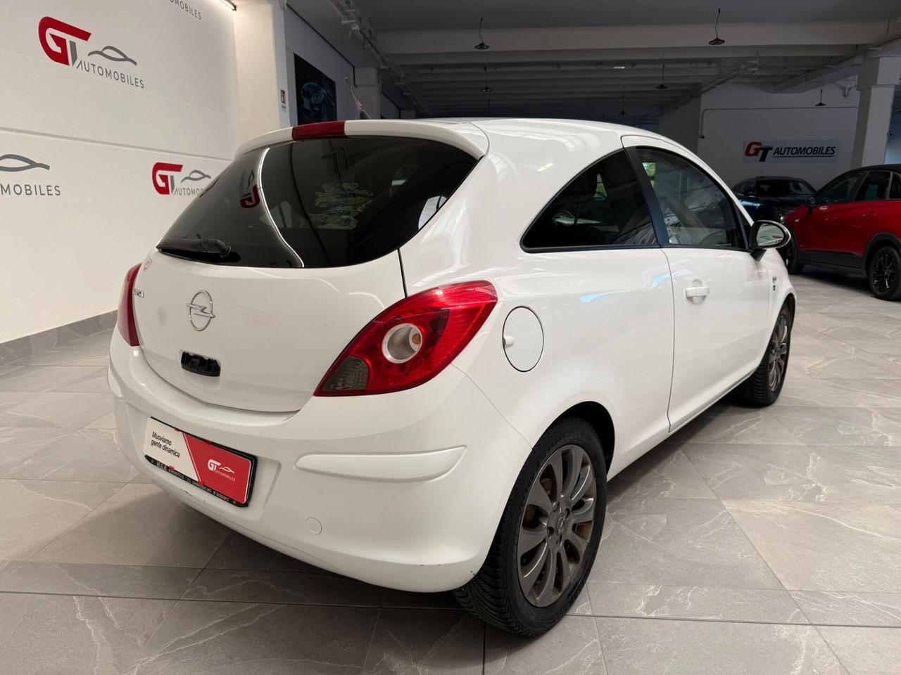 Opel Corsa 1.2 80CV 3 porte GPL-TECH Club