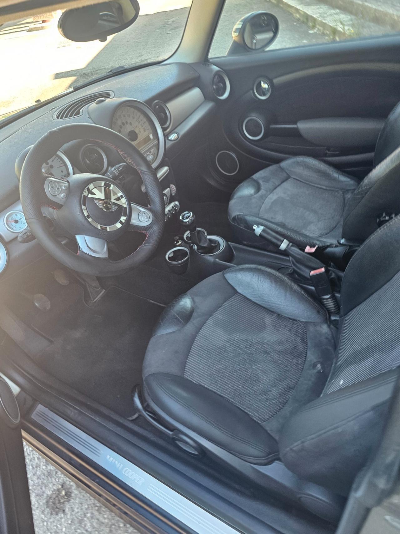 Mini Mini 1.6 16V Cooper D