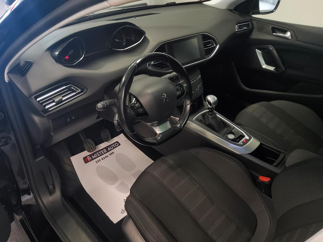 Peugeot 308 BlueHDi 120 S&S Allure