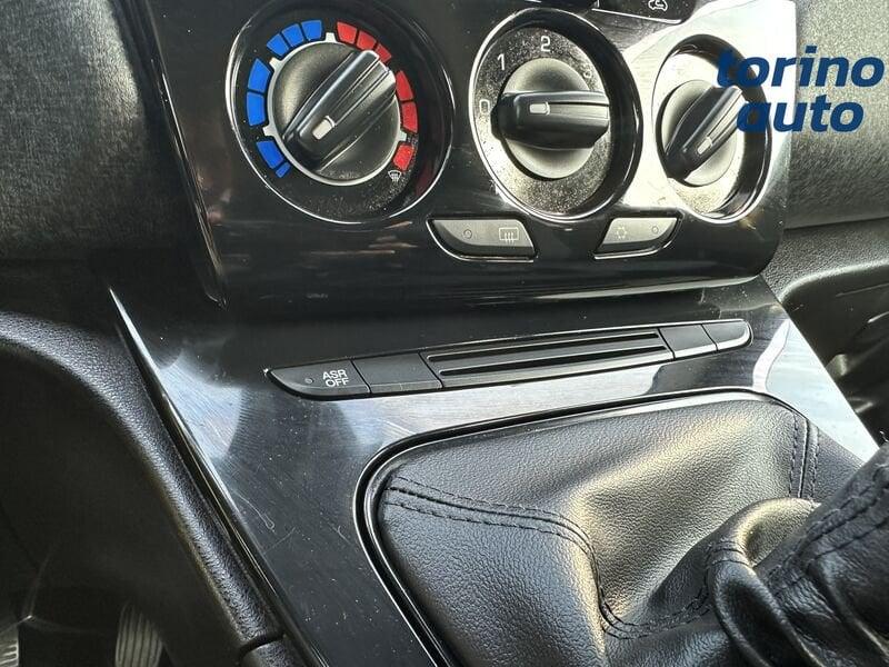 Lancia Ypsilon Ypsilon 1.0 firefly hybrid Silver s&s 70cv