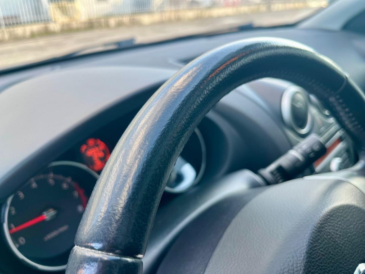 Nissan Qashqai 1.6benz 2009 120.000km perfetta