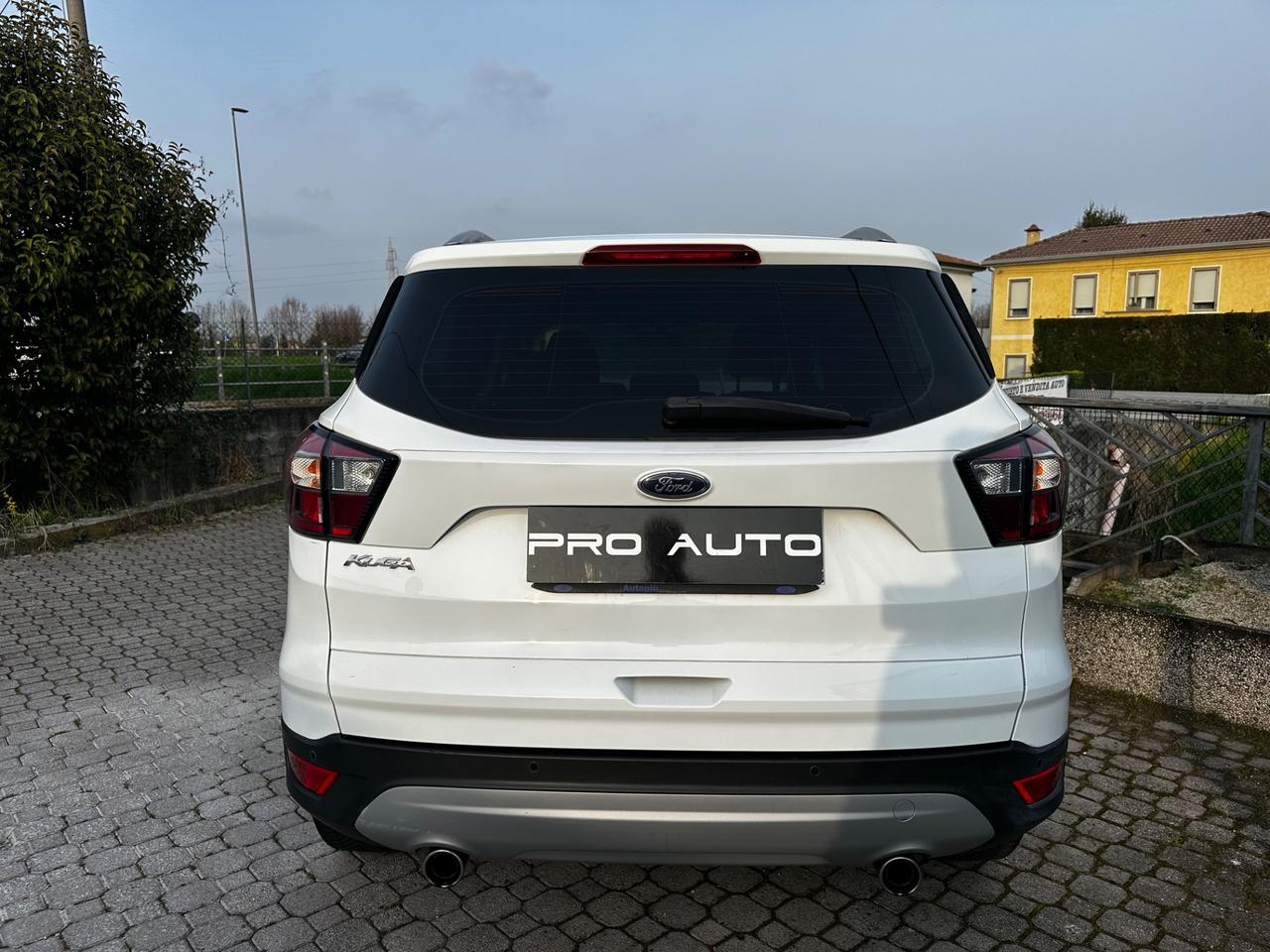 Ford Kuga 1.5 TDCI 120 CV S&S 2WD ST-Line
