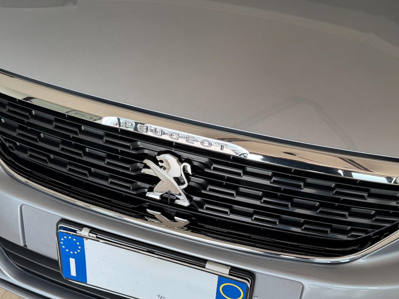 Peugeot 308 1.5 BLUEHDI 130 cv. 5 porte ACTIVE