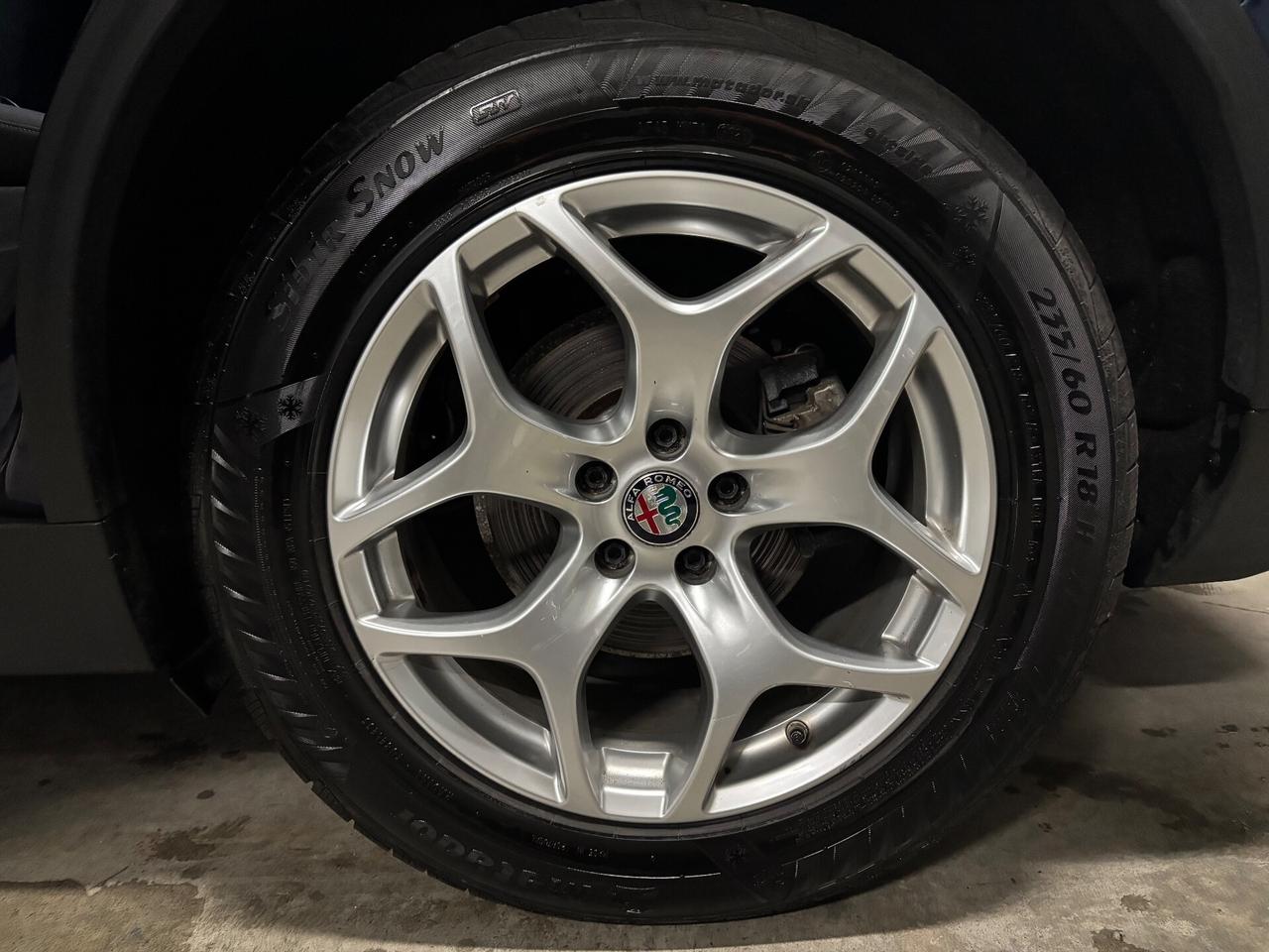 Alfa Romeo Stelvio 2.2 Turbodiesel 210 CV AT8 Q4 Super