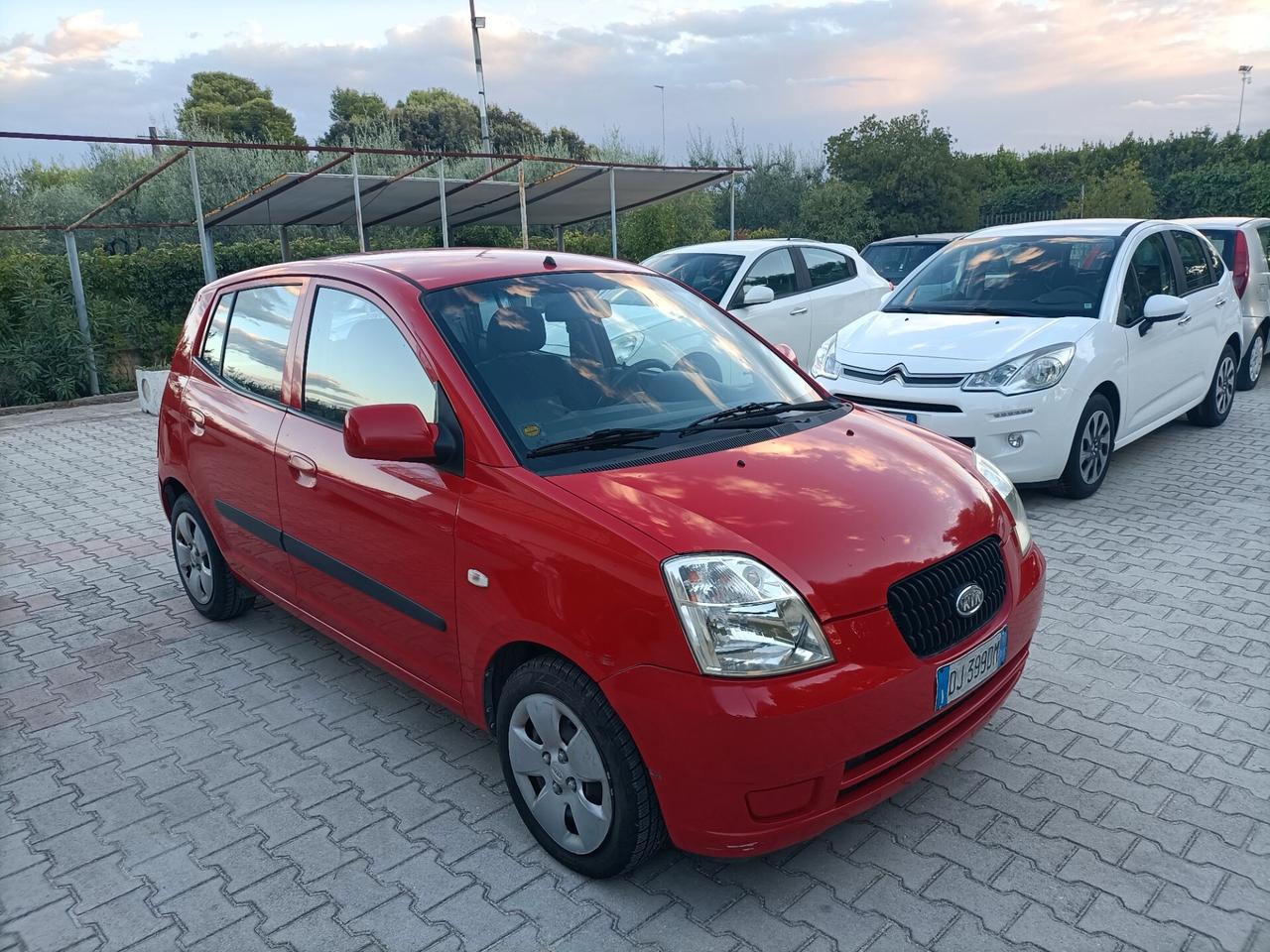 Kia Picanto 1.0 benzina/ok neopatentati