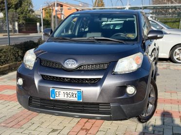 Toyota Urban Cruiser 1.4 D-4D AWD Sol