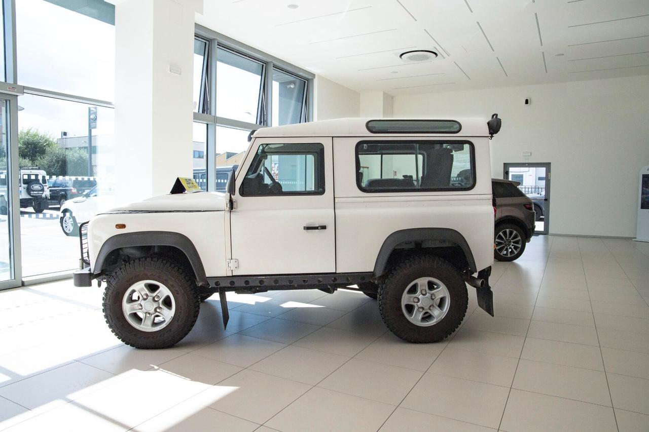 Land Rover Defender 90 2.4 TD4 Station Wagon S